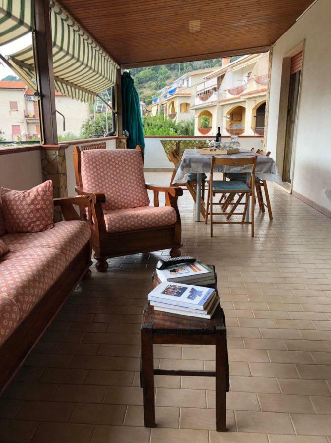 Appartement La Terrazza Di Carmen E Fausto à Cetraro Extérieur photo
